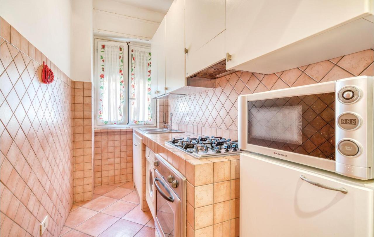 Gorgeous Apartment In Ladispoli Rm With Wifi Esterno foto